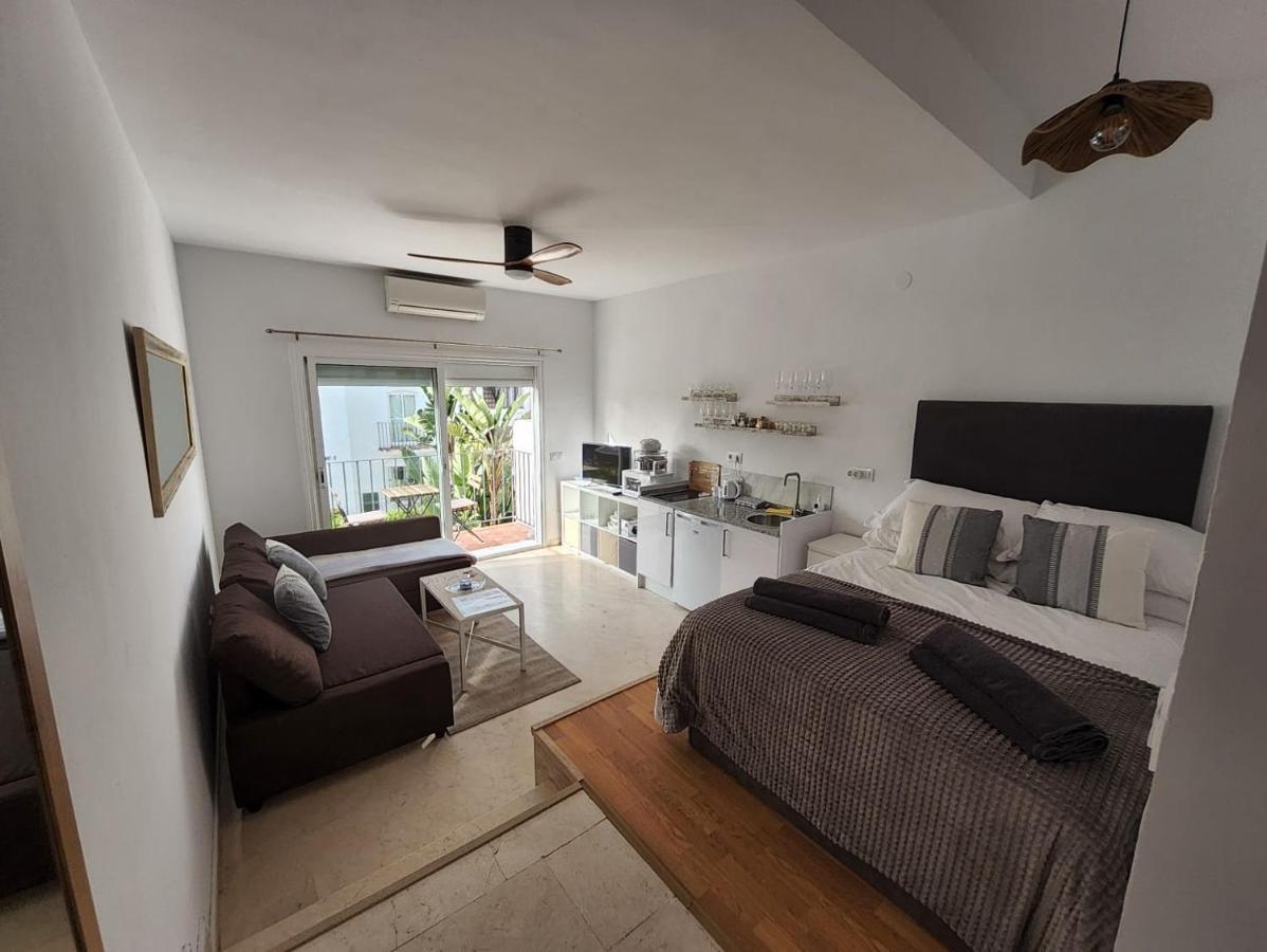 Tranquility Studio Apartment Malaga Ngoại thất bức ảnh