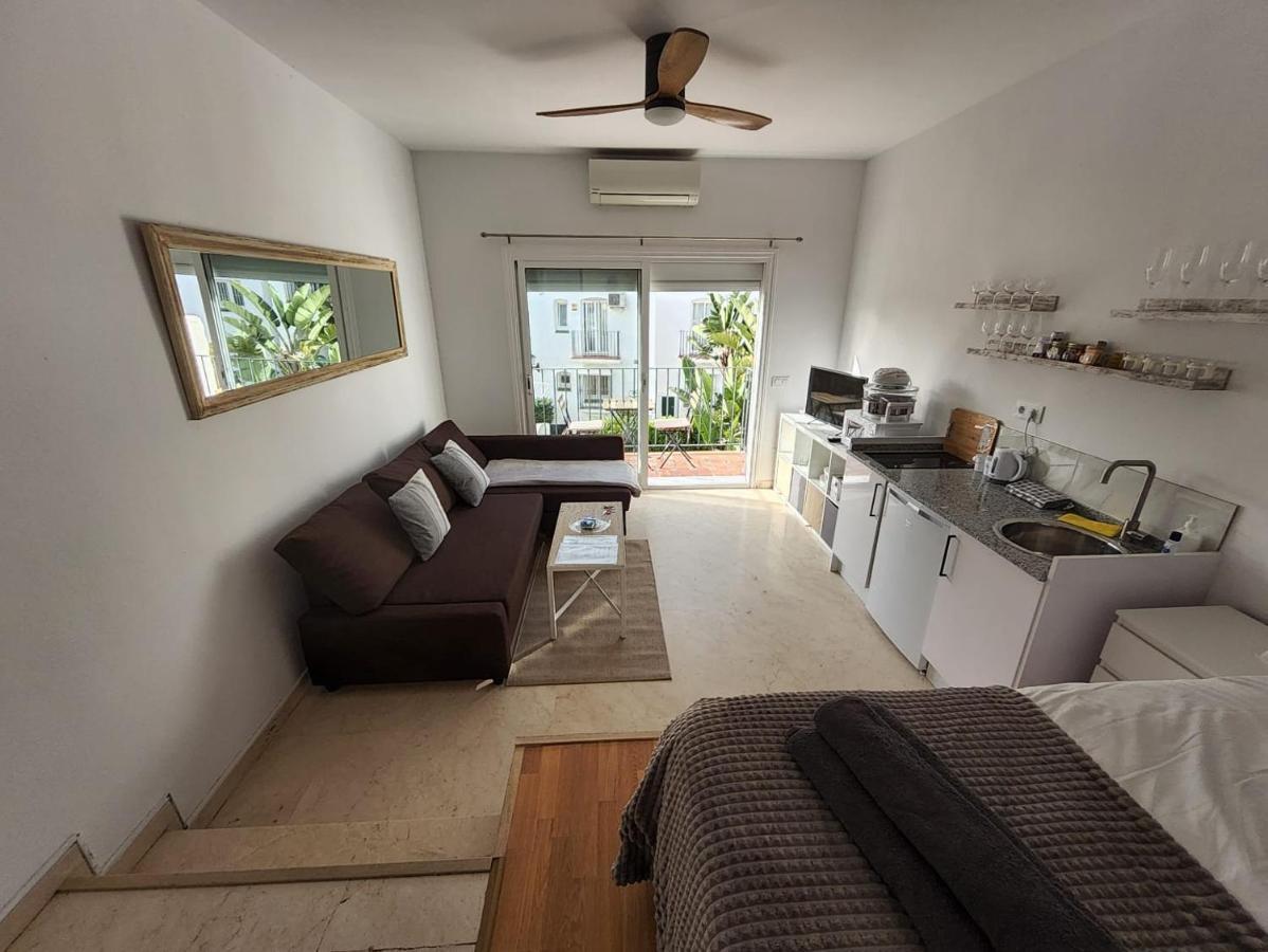 Tranquility Studio Apartment Malaga Ngoại thất bức ảnh