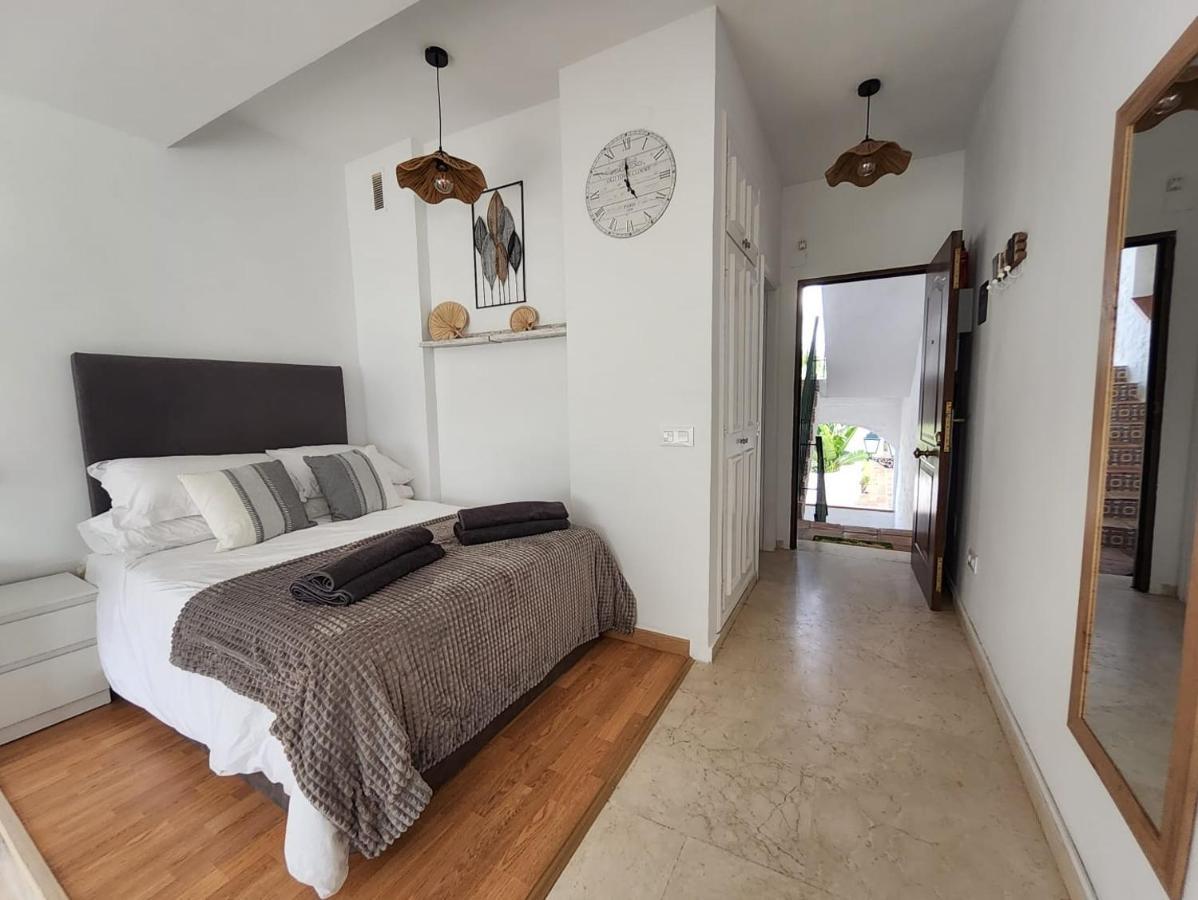 Tranquility Studio Apartment Malaga Ngoại thất bức ảnh